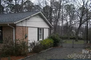 310 Cedarwood Ln, Matthews, NC 28104 - Photo 3