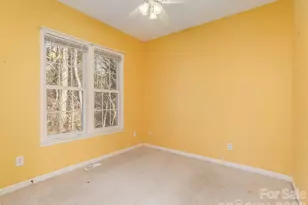 45 Poplar Creek Dr, Asheville, NC 28805 - Photo 15