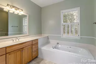 45 Poplar Creek Dr, Asheville, NC 28805 - Photo 13