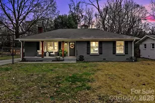 5448 Kinsale Ln, Charlotte, NC 28215 - Photo 1