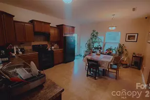 7736 Ponderosa Pine Ln, Charlotte, NC 28215 - Photo 5