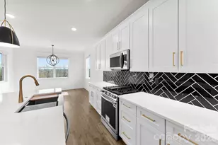 135 Harbourtown Dr, Kings Mountain, NC 28086 - Photo 5