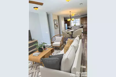 1600 Walnut View Drive, Charlotte, NC 28208 - Photo 3