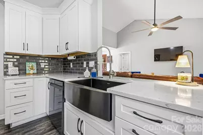 109 N Sunberry Trail, Fletcher, NC 28732 - Photo 7