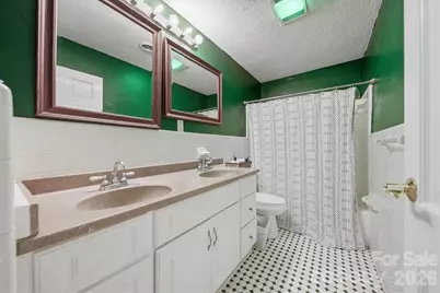 140 29th Avenue Drive NW, Hickory, NC 28601 - Photo 27