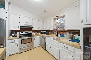 140 29th Ave Dr NW, Hickory, NC 28601 - Photo 15