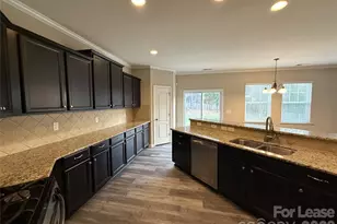 1121 Wainscott Dr, Waxhaw, NC 28173 - Photo 9