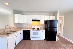 5313 Abbywood Ln, Charlotte, NC 28269 - Photo 7