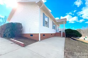 5313 Abbywood Ln, Charlotte, NC 28269 - Photo 3