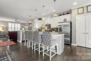 2023 Sage Park Dr, Charlotte, NC 28217 - Photo 9