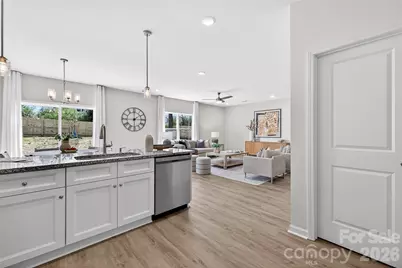 539 Dawn Circle, Charlotte, NC 28213 - Photo 13