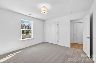 539 Dawn Cir, Charlotte, NC 28213 - Photo 25