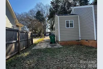 107 Turner Avenue N, Charlotte, NC 28216 - Photo 3