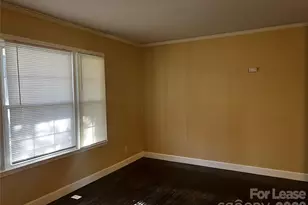 107 Turner Ave N, Charlotte, NC 28216 - Photo 5