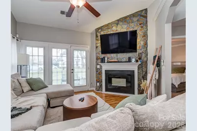 8603 Fox Chase Lane, Charlotte, NC 28269 - Photo 7