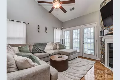 8603 Fox Chase Lane, Charlotte, NC 28269 - Photo 5