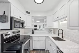 3617 Maple Glen Ln, Charlotte, NC 28226 - Photo 11