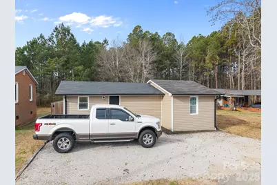 319 N Arnold Street, Pageland, SC 29728 - Photo 3