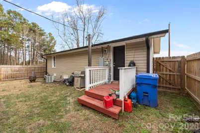 319 N Arnold Street, Pageland, SC 29728 - Photo 13