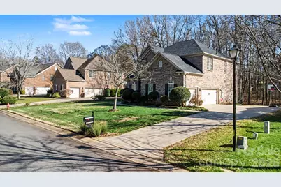 8613 Mossington Lane, Waxhaw, NC 28173 - Photo 3