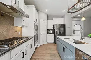 5129 Poplar Knoll Dr, Matthews, NC 28105 - Photo 11