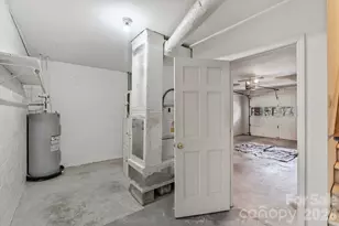 239 13th Ave Pl NW, Hickory, NC 28601 - Photo 25