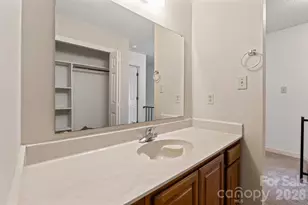 239 13th Ave Pl NW, Hickory, NC 28601 - Photo 21