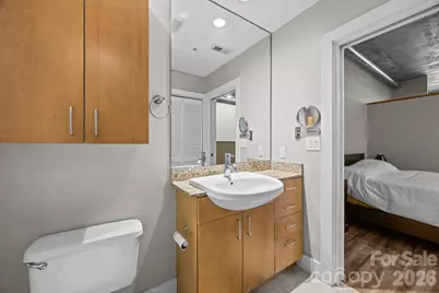 505 E 6th Street #912, Charlotte, NC 28202 - Photo 11