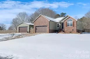 104 Heinz Rd, Grover, NC 28073 - Photo 1