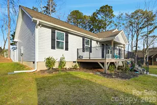 2305 Holly Ln, Shelby, NC 28150 - Photo 5