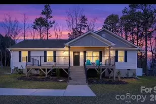 2305 Holly Ln, Shelby, NC 28150 - Photo 5