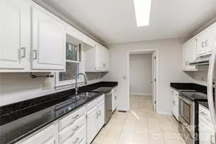 55 English Ivy Ln, Zirconia, NC 28790 - Photo 5