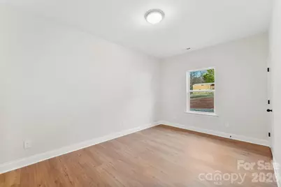 1554 7th Avenue Drive SW, Hickory, NC 28602 - Photo 31