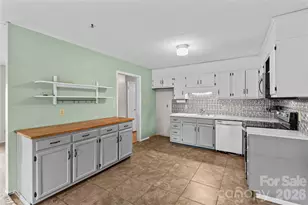 115 Pineview Ct, Statesville, NC 28625 - Photo 11