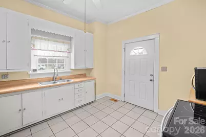 1244 21st Street NE, Hickory, NC 28601 - Photo 13