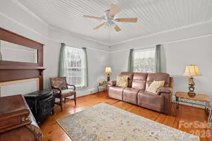 1244 21st St NE, Hickory, NC 28601 - Photo 7