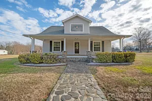 1244 21st St NE, Hickory, NC 28601 - Photo 1