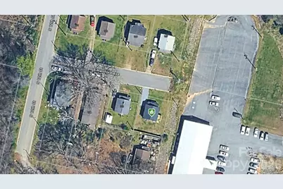 112 E Hartford Avenue E, Bessemer City, NC 28016 - Photo 5