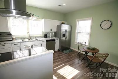 112 E Hartford Avenue E, Bessemer City, NC 28016 - Photo 9