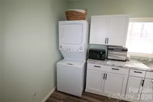 112 E Hartford Ave E, Bessemer City, NC 28016 - Photo 13