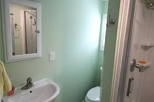 112 E Hartford Ave E, Bessemer City, NC 28016 - Photo 15