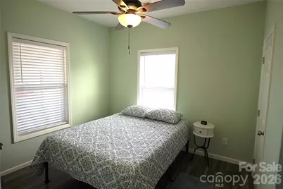 112 E Hartford Avenue E, Bessemer City, NC 28016 - Photo 13