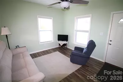 112 E Hartford Avenue E, Bessemer City, NC 28016 - Photo 5