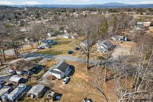 105 Countryside Dr SW, Lenoir, NC 28645 - Photo 39