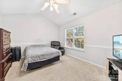 8144 Christmas Court, Charlotte, NC 28216 - Photo 11