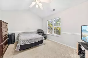 8144 Christmas Ct, Charlotte, NC 28216 - Photo 11