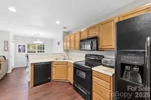 8144 Christmas Ct, Charlotte, NC 28216 - Photo 7