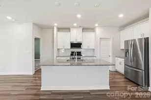 4526 Bright Rd, Charlotte, NC 28214 - Photo 3