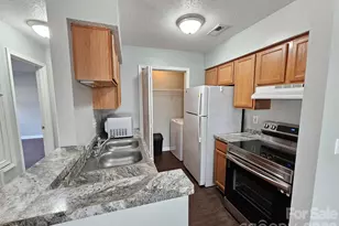 8119 Tremaine Ct, Charlotte, NC 28227 - Photo 5