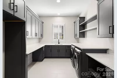 8721 Lake Challis Lane, Charlotte, NC 28226 - Photo 29